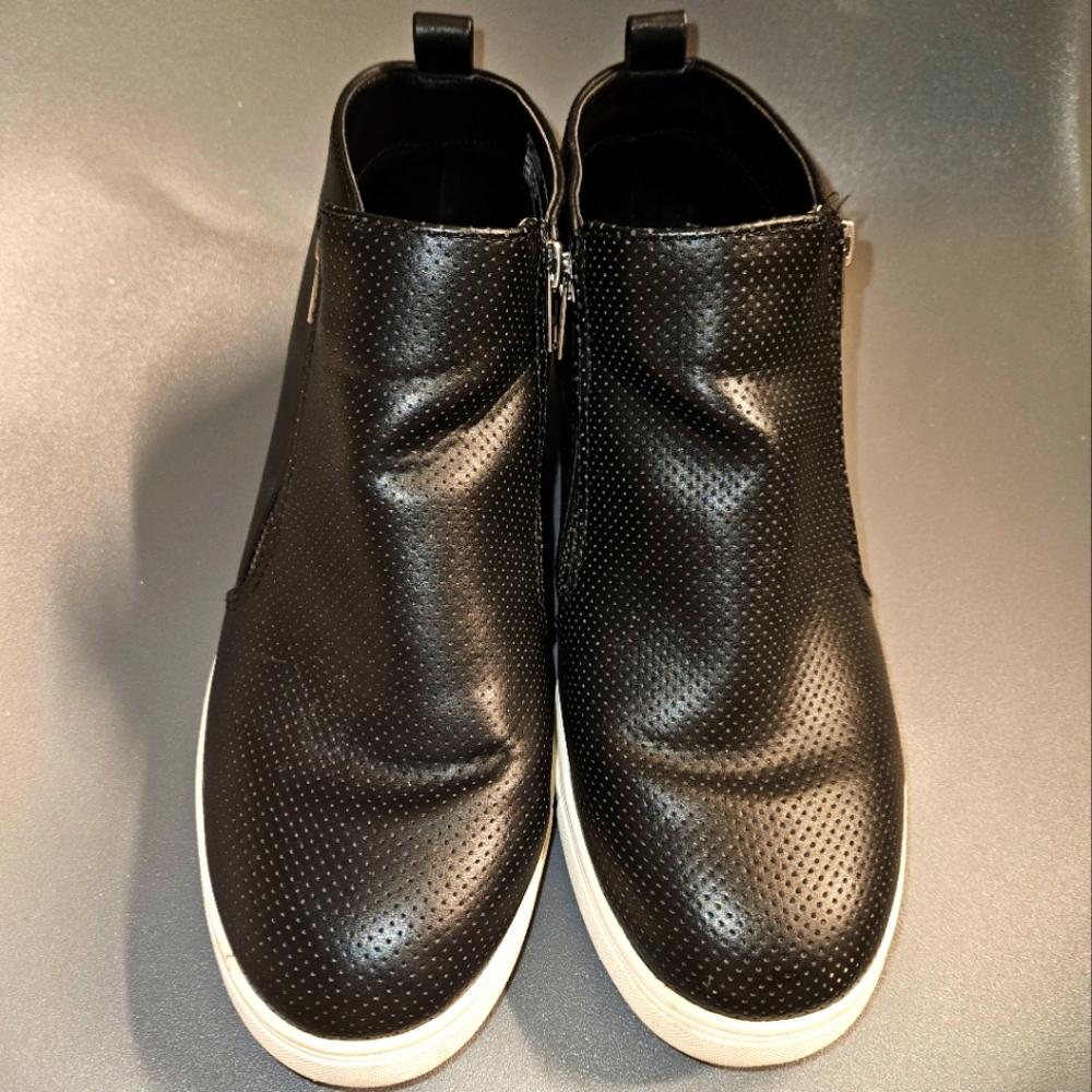 Time & Tru Wedge Booties